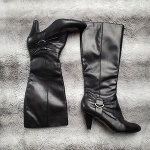 Comfortable Black high Heels boots  Naturalizer